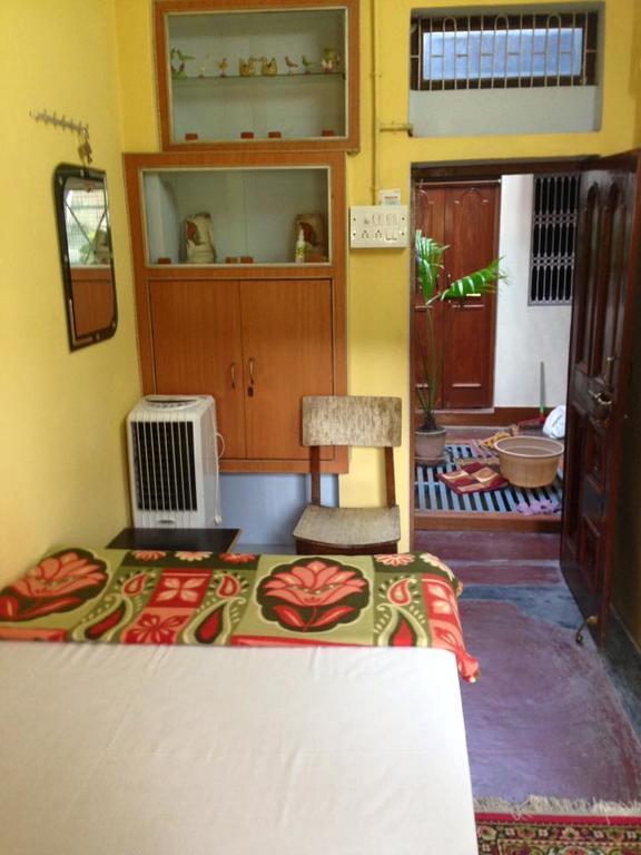 Paradise Inn Guest House Varanasi Værelse billede
