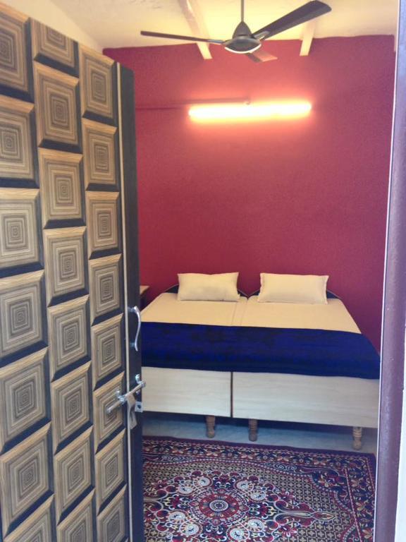 Paradise Inn Guest House Varanasi Eksteriør billede