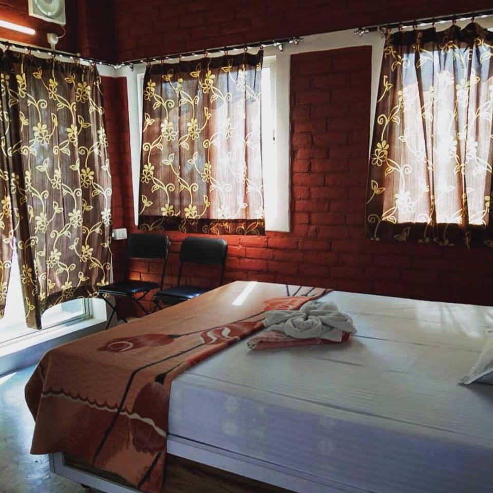 Paradise Inn Guest House Varanasi Eksteriør billede